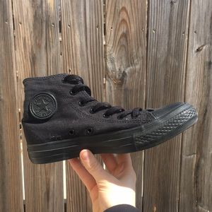 Black converse